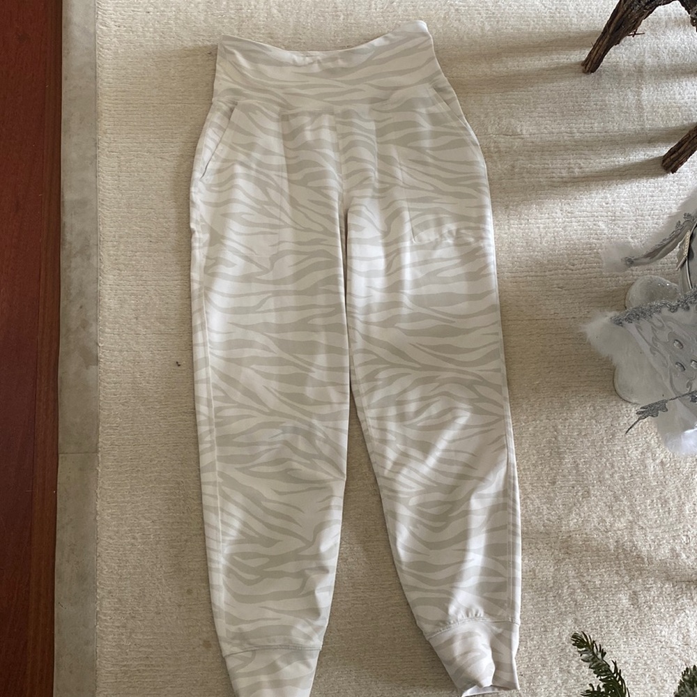 old navy joggers size m